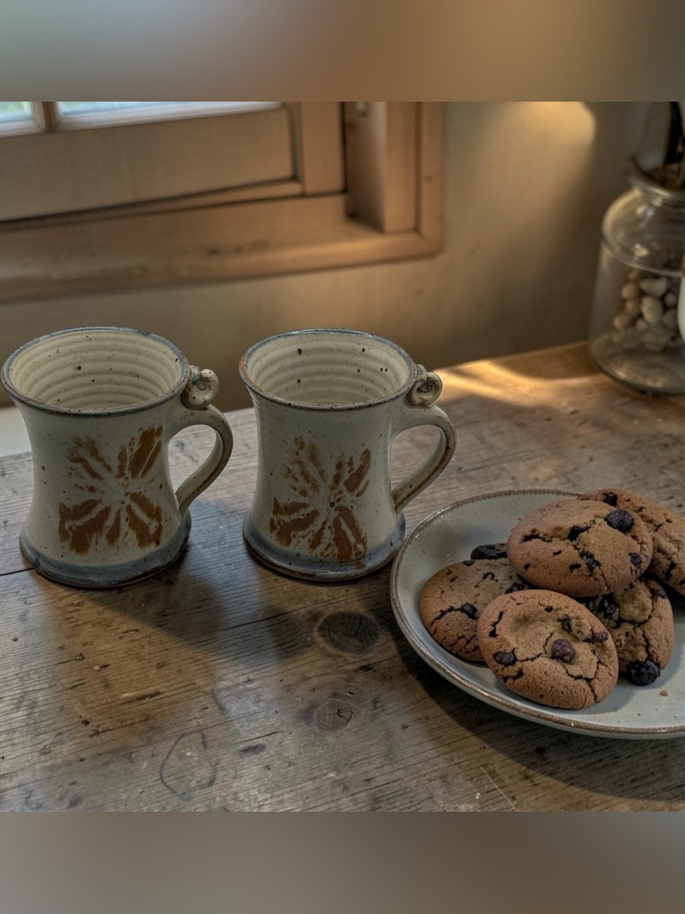 Two Handcrafted Stoneware Brown Mugs Floral Donn Zver Studio Troy Ontario 8 Oz